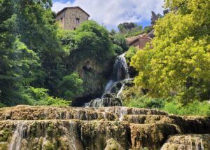 Cascada de Orbanejo del Castillo in Burgos
