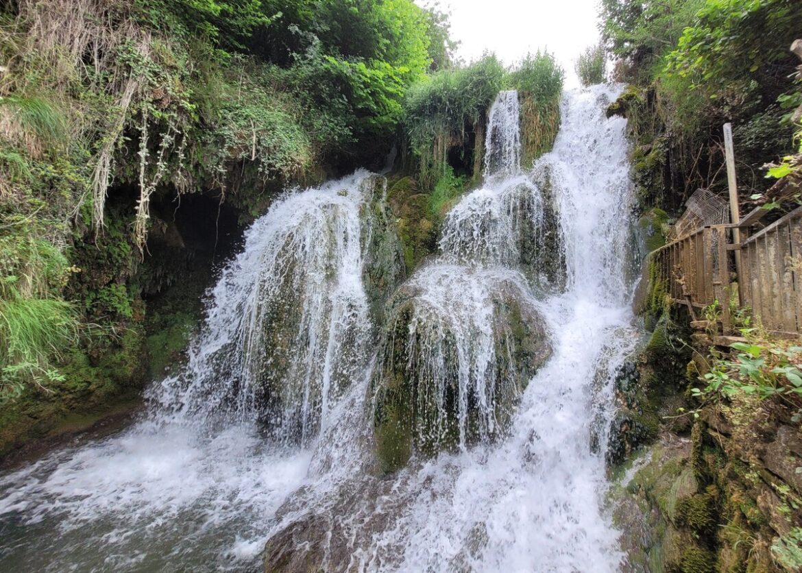 Cascada de Tobera bij het dorpje Frías in Burgos