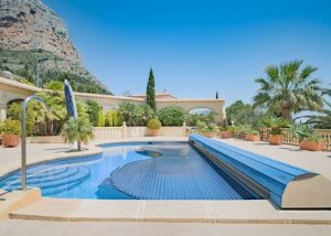 swimming pool installation
