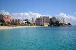 Gemeente op Mallorca zet in op 'winterstrand'