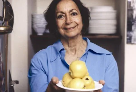 Prachtig standaardwerk over de Spaanse eetcultuur van Claudia Roden