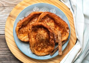 torrijas horen bij de traditionale Spaanse paasgerechten