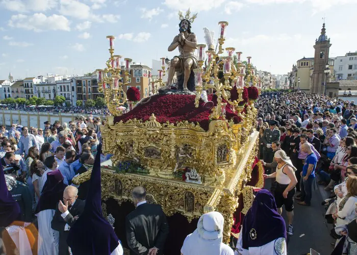 bijzondere Semana Santa vieringen in Spanje