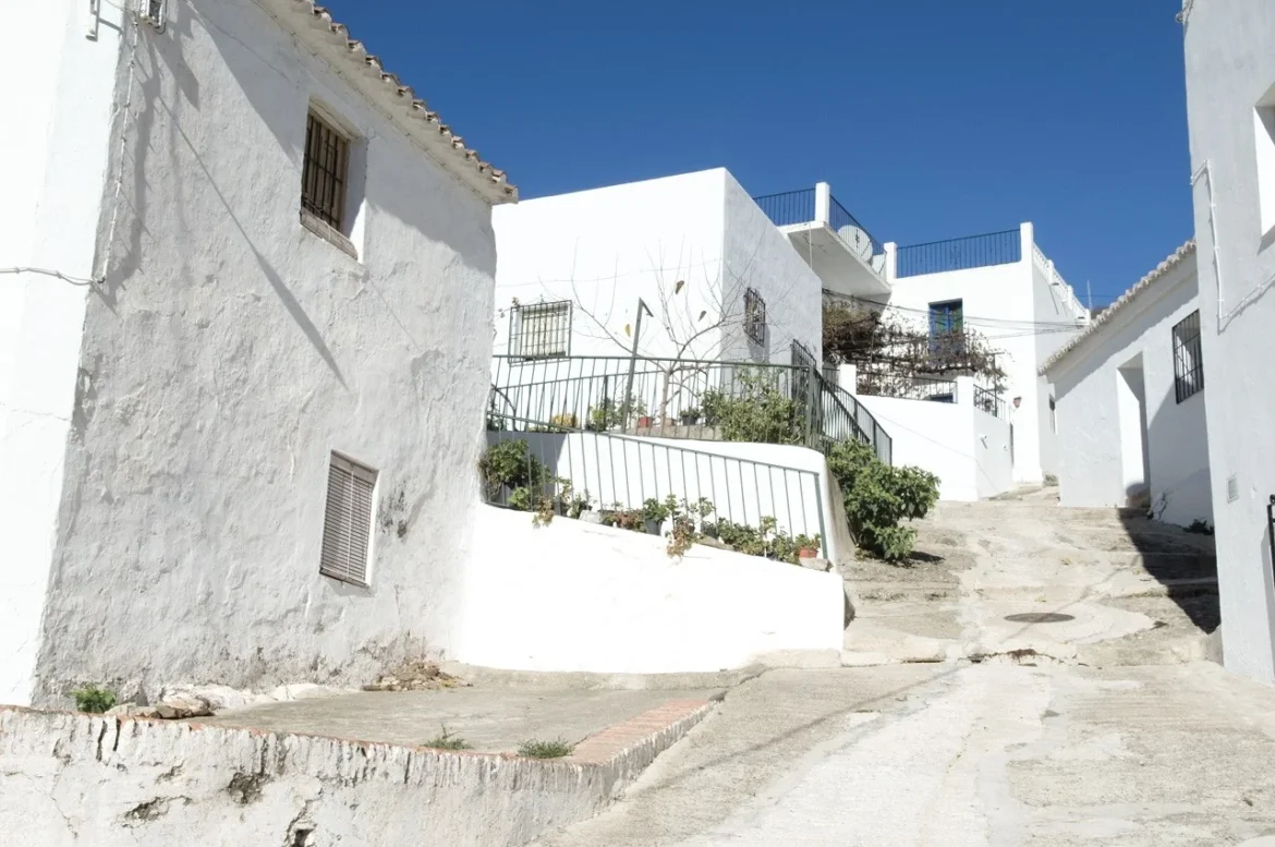 dorp in Málaga: Arenas zoekt nieuwe bewoners