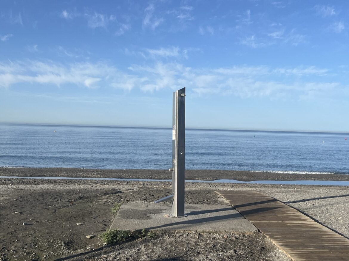 Stranddouches: waar kun je douchen aan Costa Brava