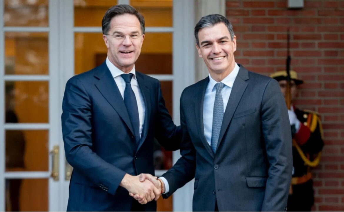 Sánchez en Rutte oneens over defensie-uitgaven