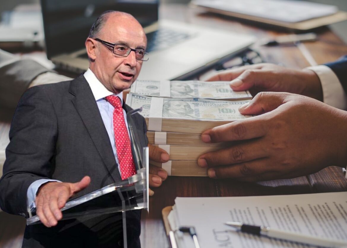 Montoro en zijn salaris