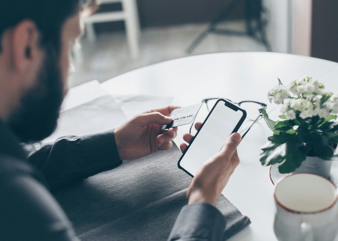 Pas op voor deze WhatsApp video call fraude in Spanje