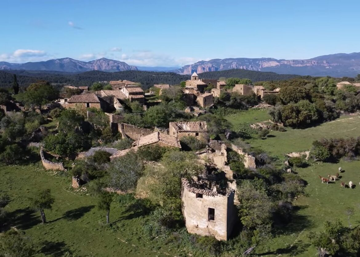 Nederlanders werken al decennialang aan verlaten dorp in Spanje