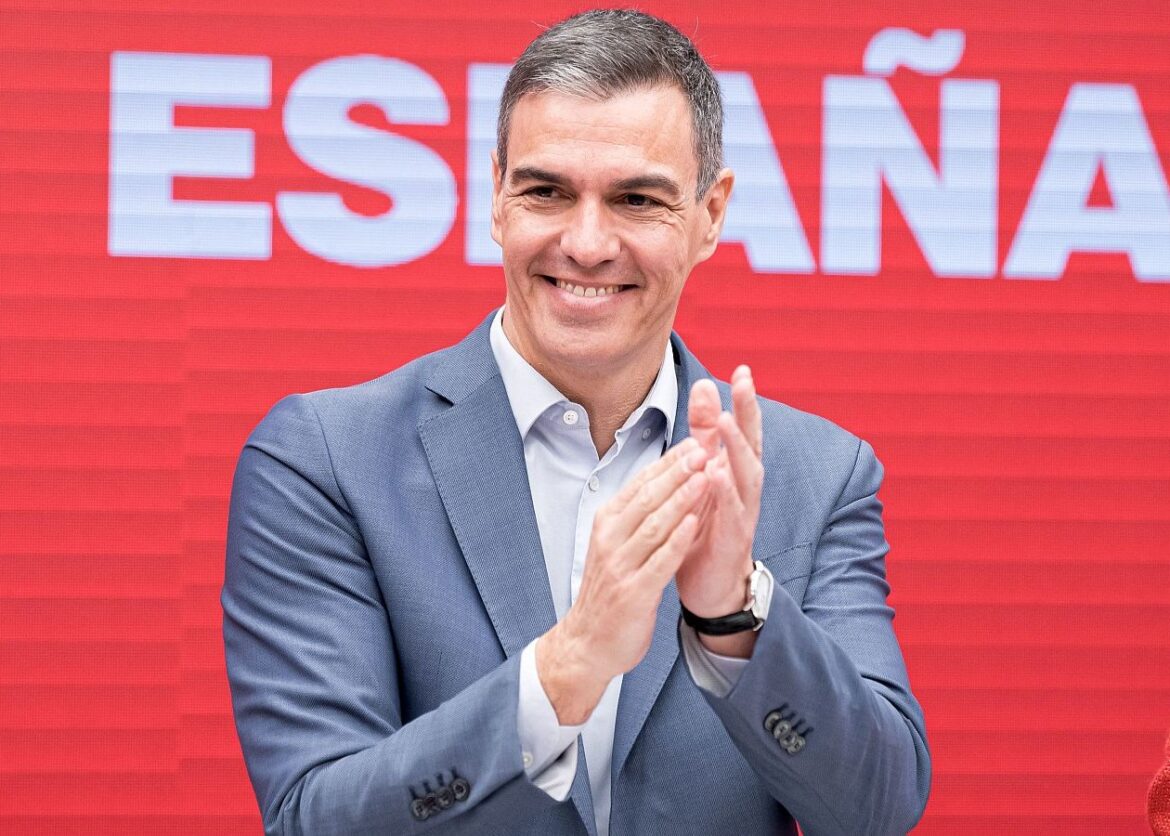 Pedro Sánchez mobiliseert internationale socialisten tegen opmars extreemrechts