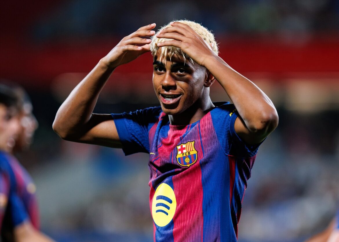 Lamine Yamal afwezig bij Spaanse selectie na stilgehouden medische ingreep