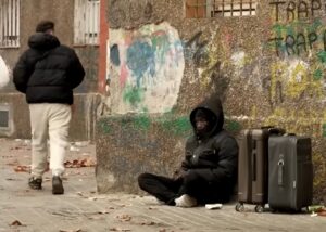 leven op straat na ontruiming. Migranten kunnen nergens heen