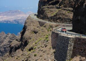 De GC-200 is niet geschikt voor mensen met hoogtevrees of wagenziekte