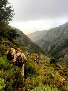 wandelaars op de route El Saltillo in Málaga