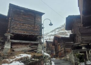 een 'hórreo' in het Zwitserse Zermatt