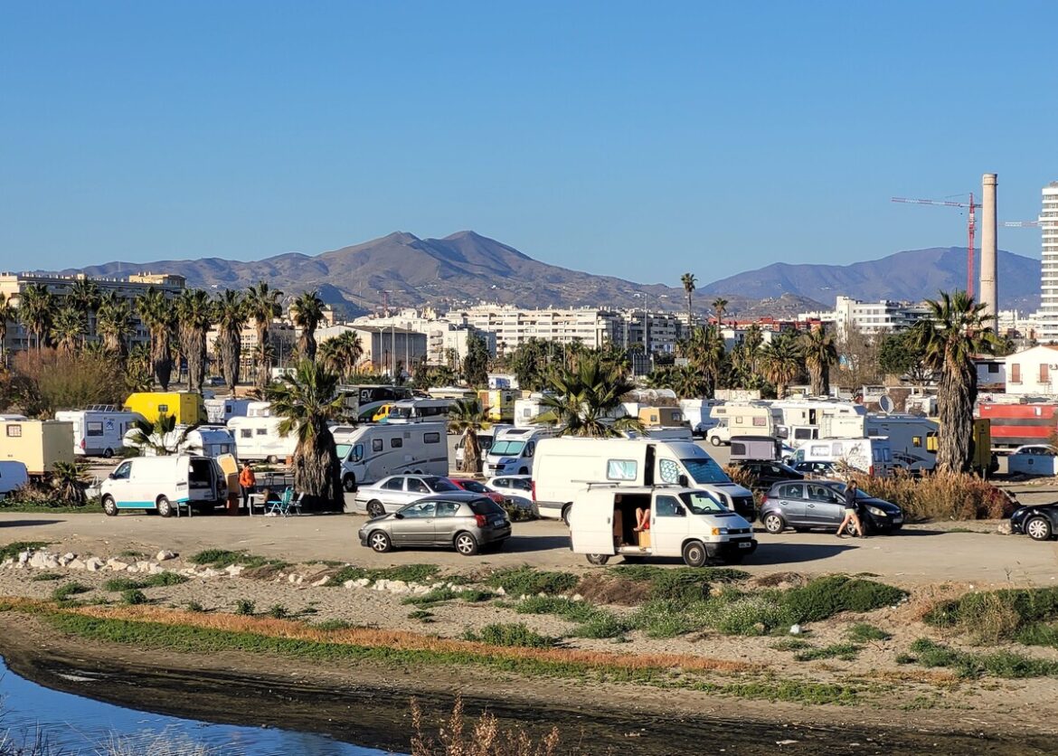 het camperkamp bij Sacaba Beach dat Málaga ontruimt