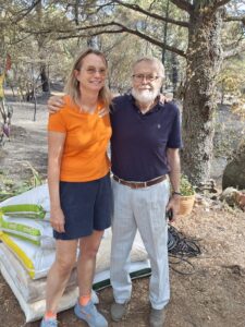 Axel van de verbrande botanische tuin met Kef van Animal Heroes