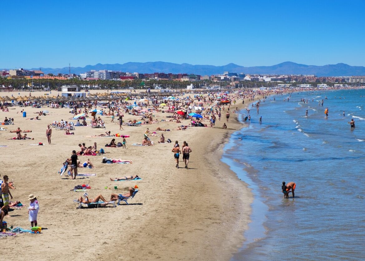 Playa La Malvarrosa, het strand in Valencia waarde mobiele telefoons werden gestolen