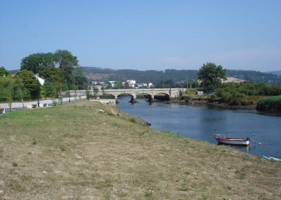 Río Anllóns in Galicië in betere tijden: regio voert waterbeperkingen in