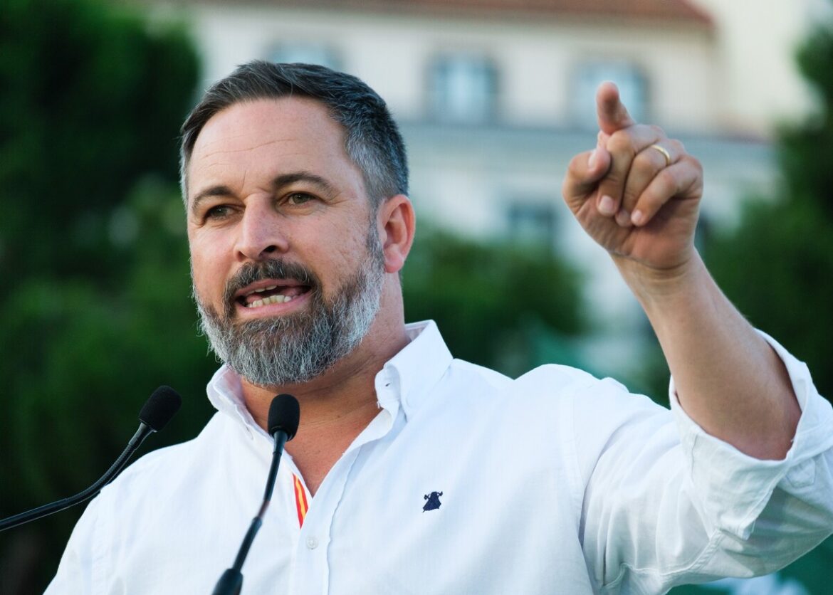 Santiago Abascal van Vox: hij wil procedure tegen Sánchez wegens verraad in crisis Ceuta