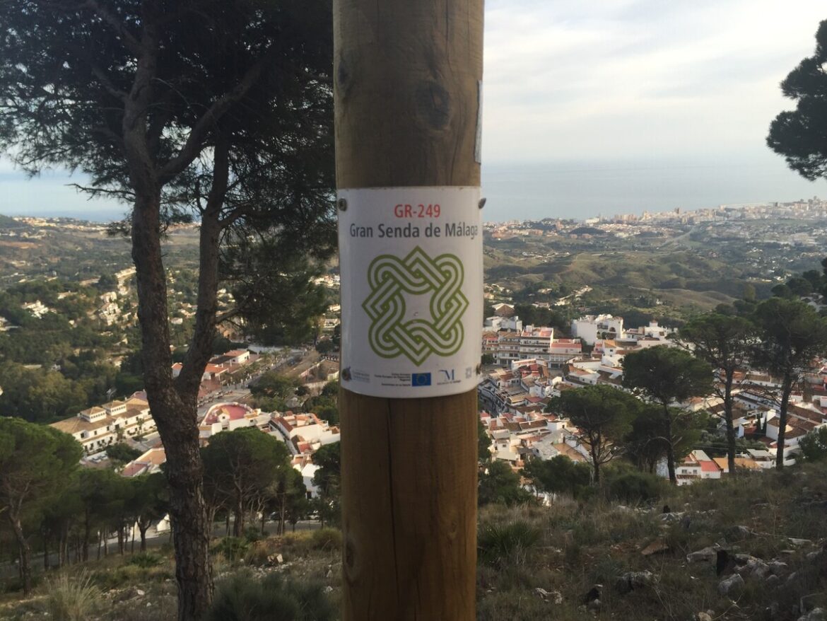 wandeling naar de top van de Sierra de Mijas, zicht op Mijas Pueblo
