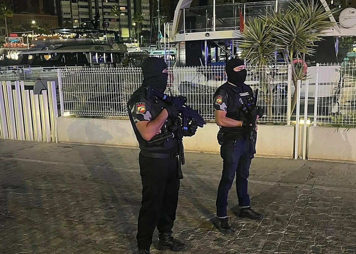 extra politie-eenheid in Málaga na schietpartijen