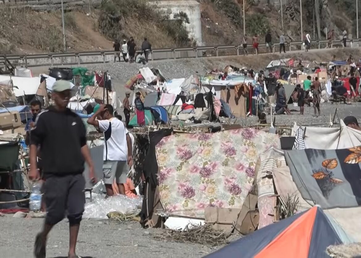 playa del Trampolín, het migrantenkamp in Ceuta